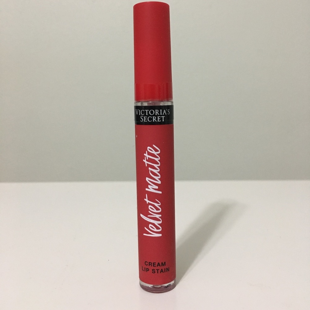 Victoria’s Secret velvet matte cream lip stain